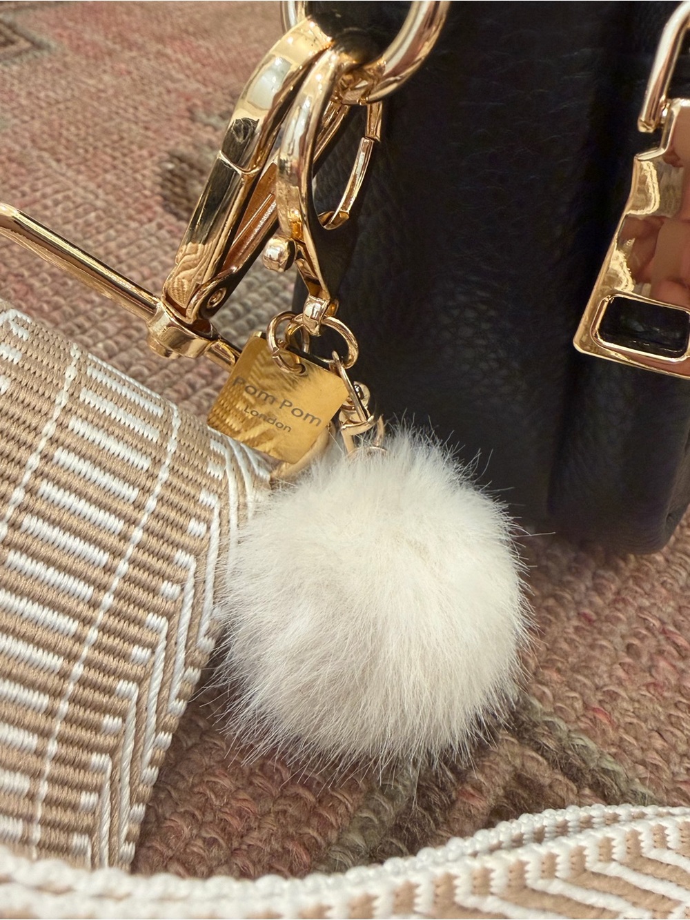 Pom Pom London Mayfair Crossbody Bag in Black Leather / includes 3 straps! - Picture 7 of 8